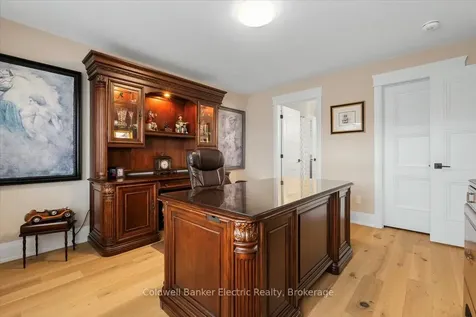 78 York Drive Peterborough ON K9K 0H7