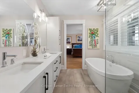 78 York Drive Peterborough ON K9K 0H7