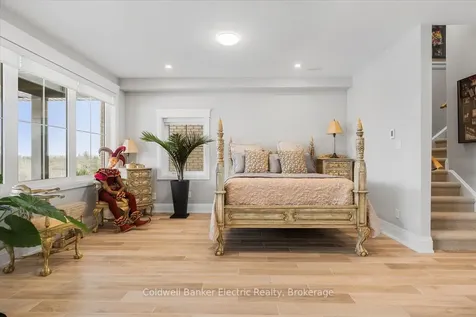 78 York Drive Peterborough ON K9K 0H7
