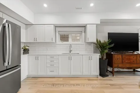 78 York Drive Peterborough ON K9K 0H7