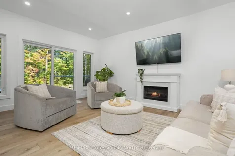 1034 Xavier Street Gravenhurst ON P0E 1G0