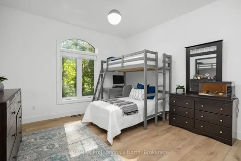 1034 Xavier Street Gravenhurst ON P0E 1G0