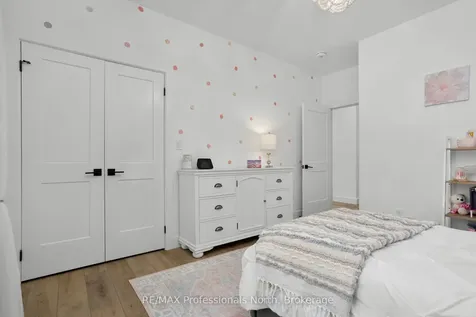 1034 Xavier Street Gravenhurst ON P0E 1G0