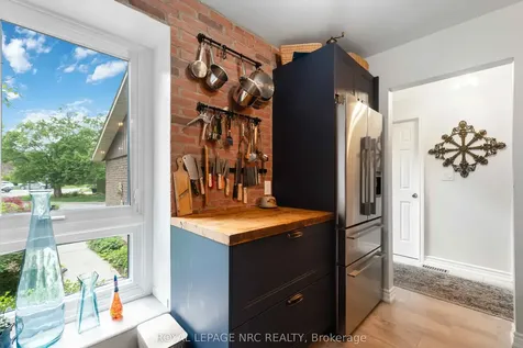 122 Lakeshore Road St. Catharines ON L2N 6N6