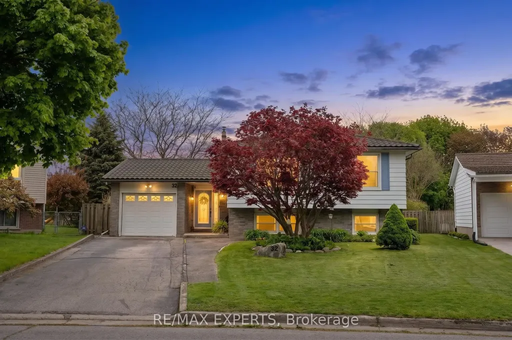 32 Crestlynn Crescent Norfolk ON N3Y 4V8