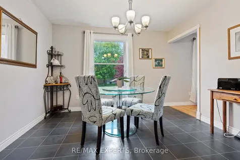 32 Crestlynn Crescent Norfolk ON N3Y 4V8