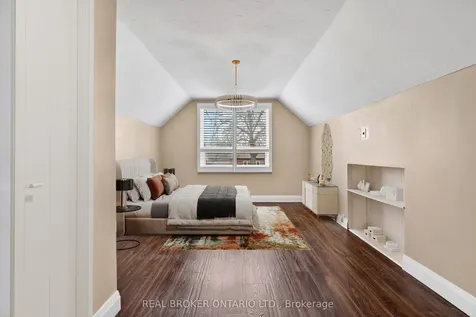 379 Talbot Street Hamilton ON L8H 6T5
