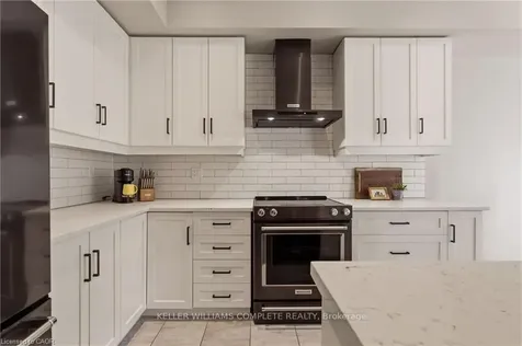 81 Beasley Grove Hamilton ON L9K 0J7