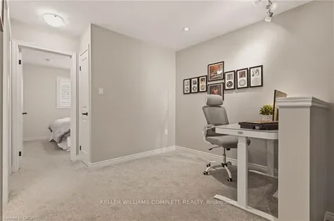 81 Beasley Grove Hamilton ON L9K 0J7