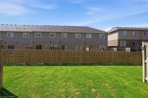 81 Beasley Grove Hamilton ON L9K 0J7