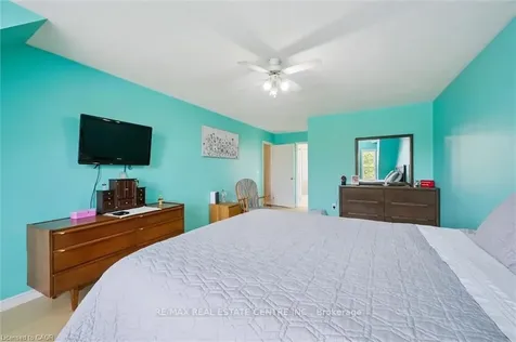 24 Buckthorn Crescent Guelph ON N1E 7C3