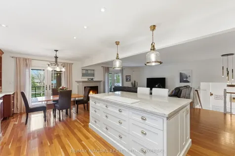 13 Rusholme Crescent St. Catharines ON L2T 3V3