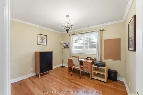 13 Rusholme Crescent St. Catharines ON L2T 3V3