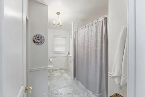 13 Rusholme Crescent St. Catharines ON L2T 3V3