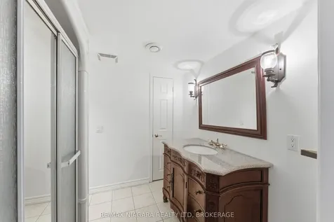 13 Rusholme Crescent St. Catharines ON L2T 3V3
