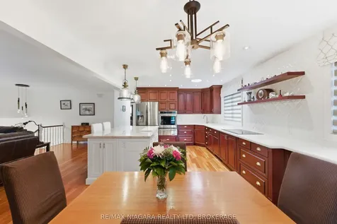 13 Rusholme Crescent St. Catharines ON L2T 3V3