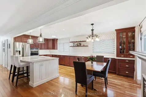 13 Rusholme Crescent St. Catharines ON L2T 3V3