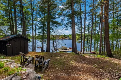 10 Harris Lake Water N/a Parry Sound Remote Area ON P0G 1K0