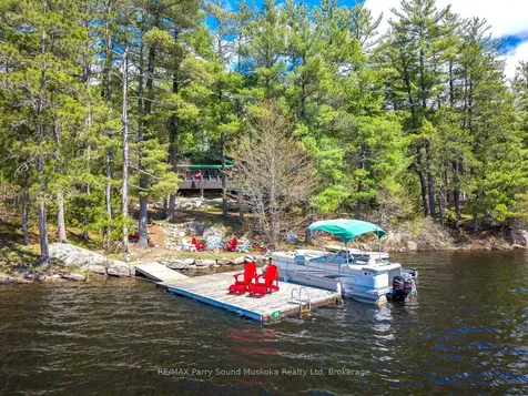 10 Harris Lake Water N/a Parry Sound Remote Area ON P0G 1K0