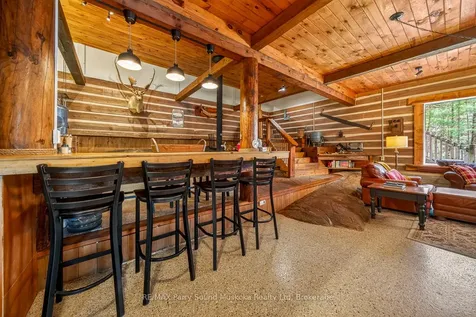 10 Harris Lake Water N/a Parry Sound Remote Area ON P0G 1K0