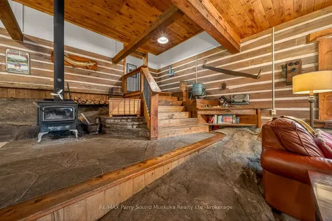 10 Harris Lake Water N/a Parry Sound Remote Area ON P0G 1K0