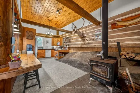 10 Harris Lake Water N/a Parry Sound Remote Area ON P0G 1K0