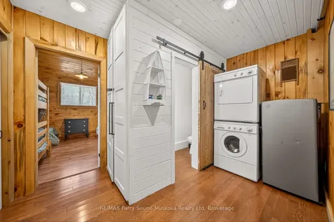 10 Harris Lake Water N/a Parry Sound Remote Area ON P0G 1K0