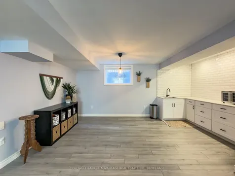 336 Creekside Drive Welland ON L3C 0B6