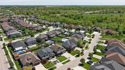 336 Creekside Drive Welland ON L3C 0B6