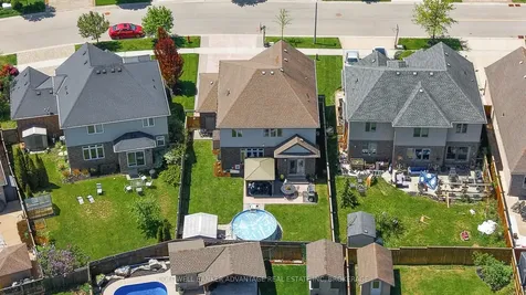 336 Creekside Drive Welland ON L3C 0B6