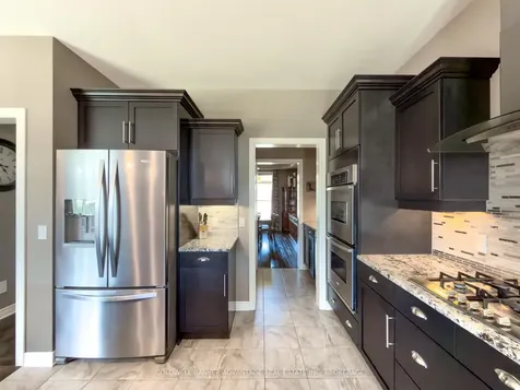 336 Creekside Drive Welland ON L3C 0B6