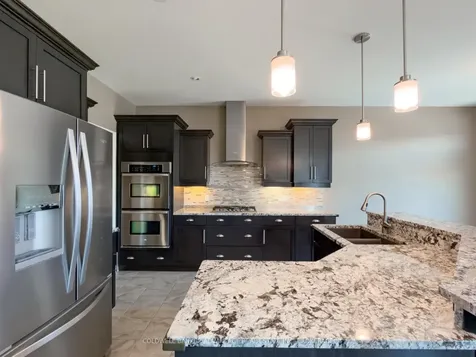 336 Creekside Drive Welland ON L3C 0B6