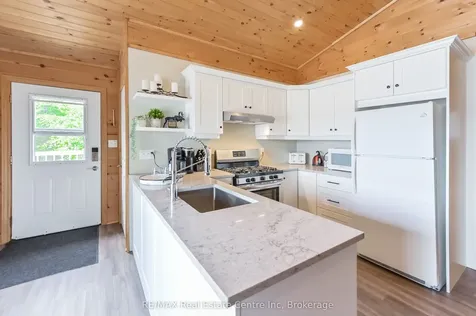 22 South Crane Lake Road The Archipelago ON P2A 2W8