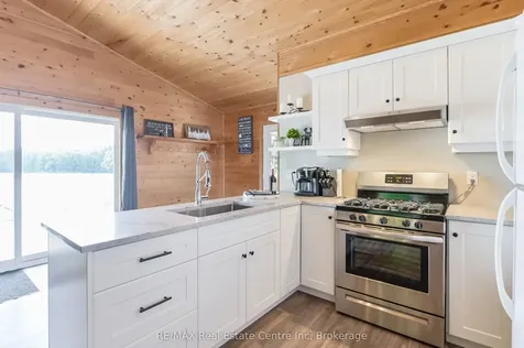 22 South Crane Lake Road The Archipelago ON P2A 2W8