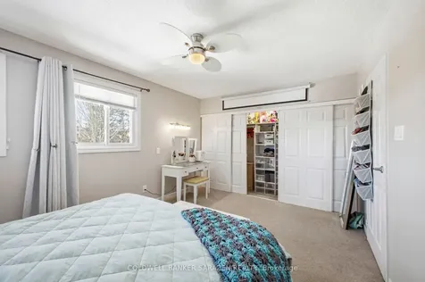 161 Mcclintock Way Kanata ON K2L 2A5