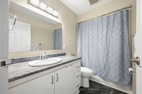 161 Mcclintock Way Kanata ON K2L 2A5