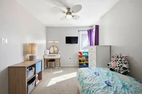 161 Mcclintock Way Kanata ON K2L 2A5