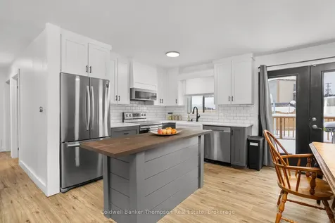 6 Kitchen Road S Huntsville ON P1H 1Y1