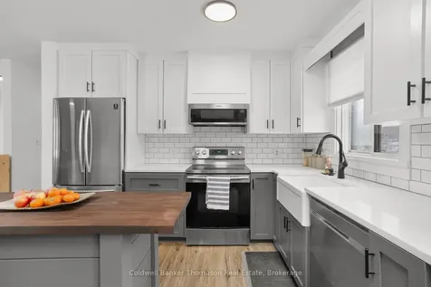 6 Kitchen Road S Huntsville ON P1H 1Y1