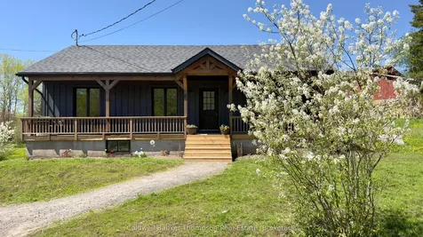 6 Kitchen Road S Huntsville ON P1H 1Y1