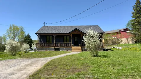 6 Kitchen Road S Huntsville ON P1H 1Y1
