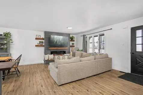 6 Kitchen Road S Huntsville ON P1H 1Y1