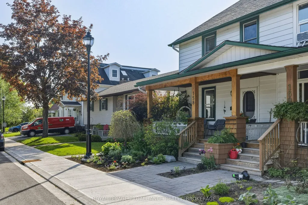 158 Arthur Street Gananoque ON K7G 1A9