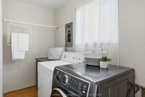 158 Arthur Street Gananoque ON K7G 1A9