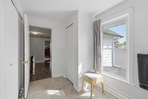158 Arthur Street Gananoque ON K7G 1A9