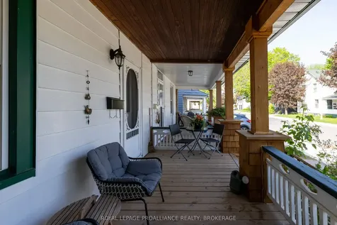 158 Arthur Street Gananoque ON K7G 1A9