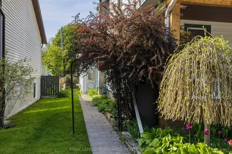 158 Arthur Street Gananoque ON K7G 1A9