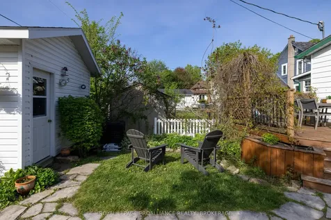 158 Arthur Street Gananoque ON K7G 1A9