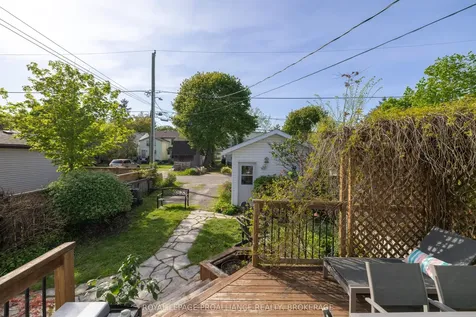 158 Arthur Street Gananoque ON K7G 1A9