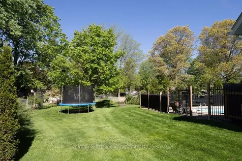 25 Heritage Court Strathroy-caradoc ON N7G 3Y5